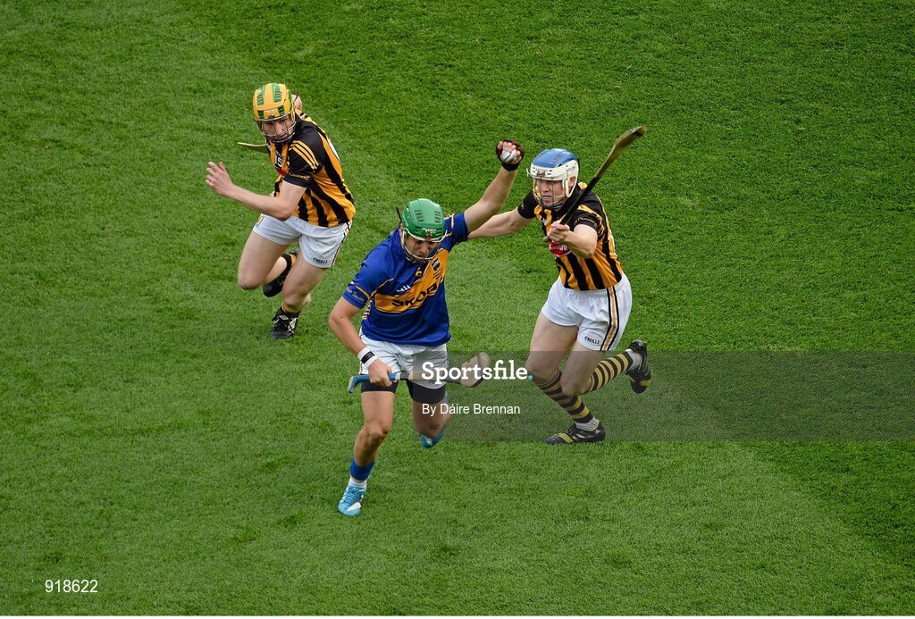 27 September 2014; James Barry, Tipperary, in action against John Power, left, and TJ Reid, Kilkenny. GAA Hurling All Ireland Senior Championship Final Replay, Kilkenny v Tipperary. Croke Park, Dublin. Picture credit: Dáire Brennan / SPORTSFILE