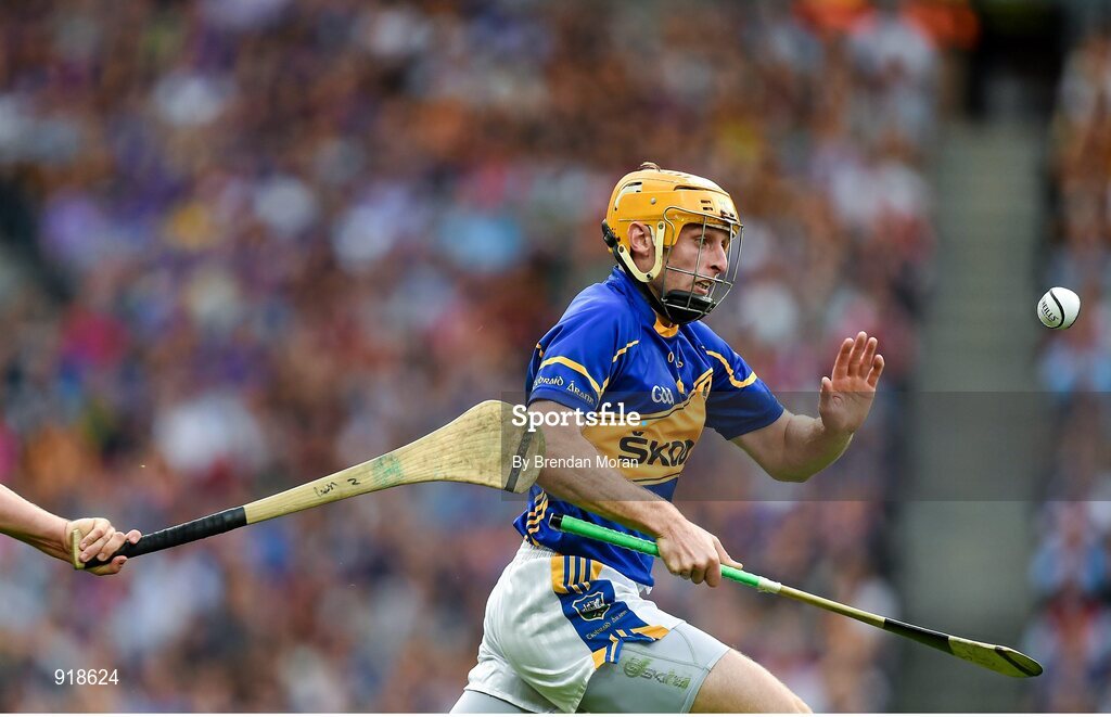 27 September 2014; Shane McGrath, Tipperary, on his way to scoring a first half point. GAA Hurling All Ireland Senior Championship Final Replay, Kilkenny v Tipperary. Croke Park, Dublin. Picture credit: Brendan Moran / SPORTSFILE