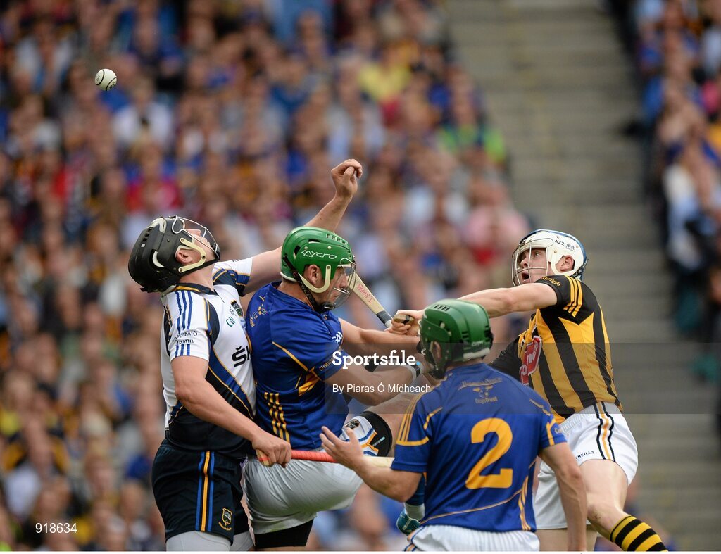 27 September 2014; TJ Reid, Kilkenny, scores a goal for his side which was subsequently disallowed. GAA Hurling All Ireland Senior Championship Final Replay, Kilkenny v Tipperary. Croke Park, Dublin. Picture credit: Piaras Ó Mídheach / SPORTSFILE
