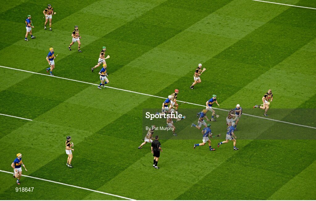 27 September 2014; A general view during the start of the game. GAA Hurling All Ireland Senior Championship Final Replay, Kilkenny v Tipperary. Croke Park, Dublin. Picture credit: Pat Murphy / SPORTSFILE