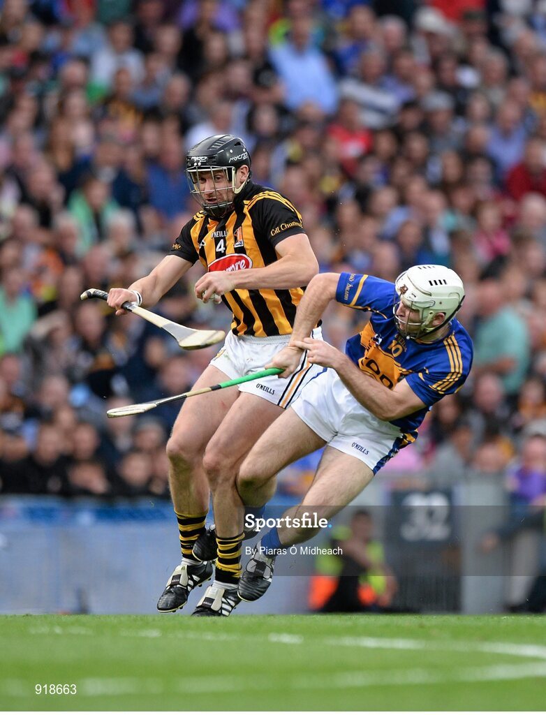 27 September 2014; Jackie Tyrrell, Kilkenny, in action against Gearóid Ryan, Tipperary. GAA Hurling All Ireland Senior Championship Final Replay, Kilkenny v Tipperary. Croke Park, Dublin. Picture credit: Piaras Ó Mídheach / SPORTSFILE