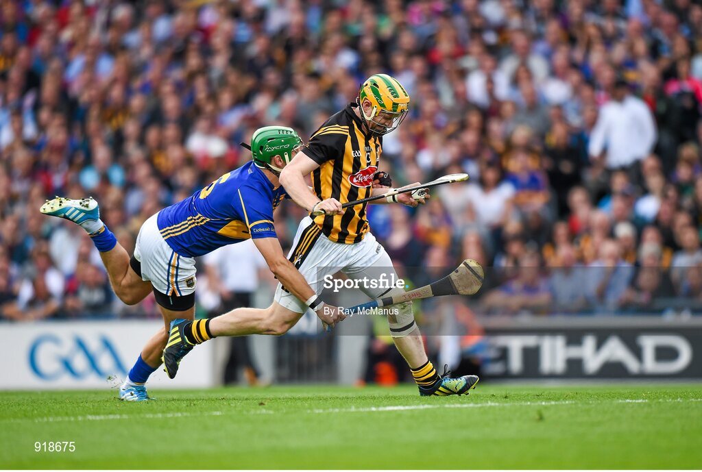 27 September 2014; Richie Power, Kilkenny, in action against James Barry, Tipperary. GAA Hurling All Ireland Senior Championship Final Replay, Kilkenny v Tipperary. Croke Park, Dublin. Picture credit: Ray McManus / SPORTSFILE