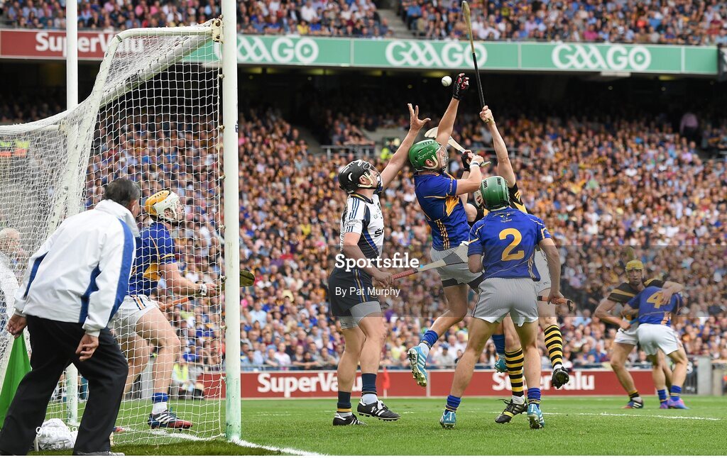 27 September 2014; TJ Reid, Kilkenny, scores a goal in the first half which was subsequently disallowed. GAA Hurling All Ireland Senior Championship Final Replay, Kilkenny v Tipperary. Croke Park, Dublin. Picture credit: Pat Murphy / SPORTSFILE