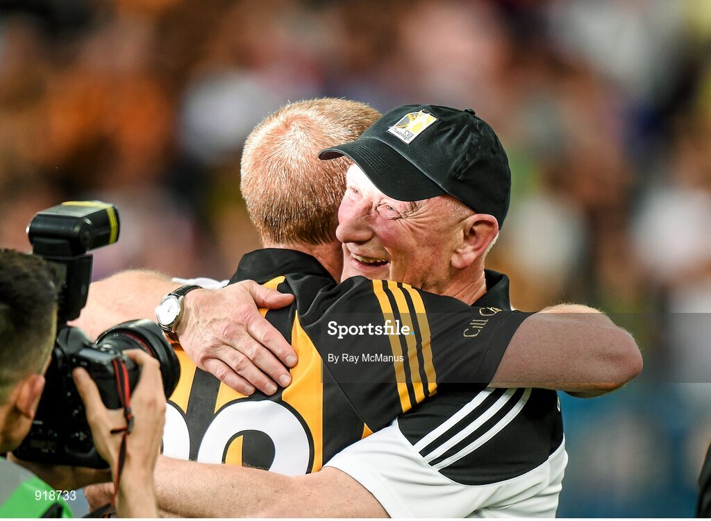 27 September 2014; Kilkenny's Henry Shefflin celebrates with manager Brian Cody after the game. GAA Hurling All Ireland Senior Championship Final Replay, Kilkenny v Tipperary. Croke Park, Dublin. Picture credit: Ray McManus / SPORTSFILE