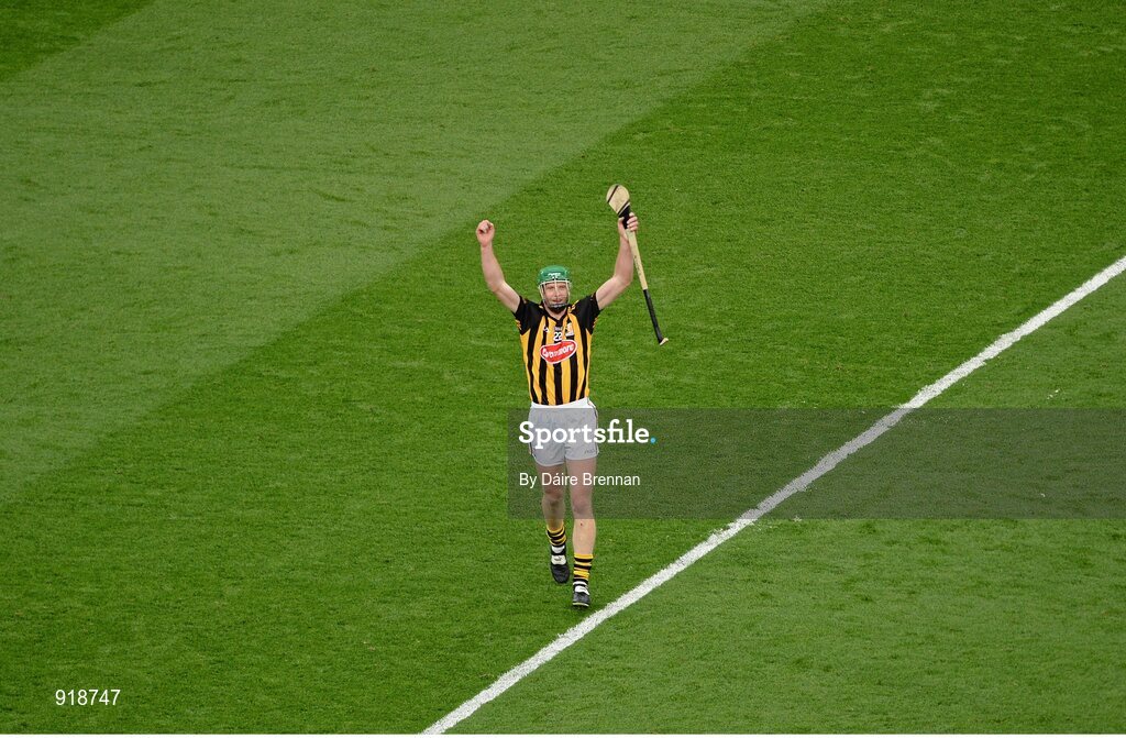 27 September 2014; Henry Shefflin, Kilkenny, celebrates at the final whistle. GAA Hurling All Ireland Senior Championship Final Replay, Kilkenny v Tipperary. Croke Park, Dublin. Picture credit: Dáire Brennan / SPORTSFILE