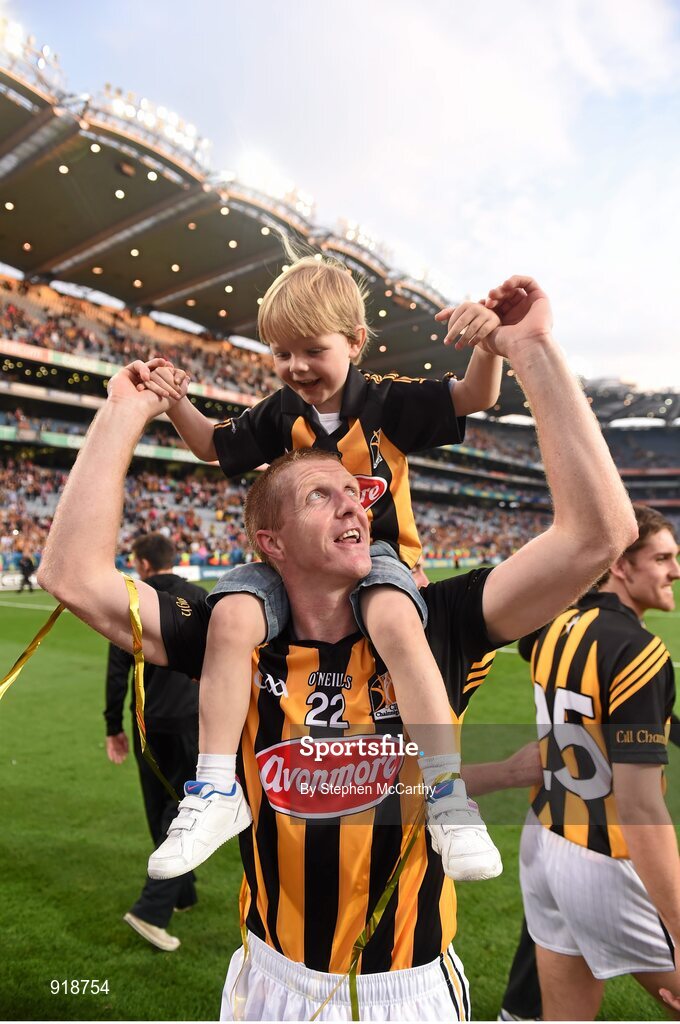 27 September 2014; Kilkenny's Henry Shefflin celebrates with his son Henry after the game. GAA Hurling All Ireland Senior Championship Final Replay, Kilkenny v Tipperary. Croke Park, Dublin. Picture credit: Stephen McCarthy / SPORTSFILE