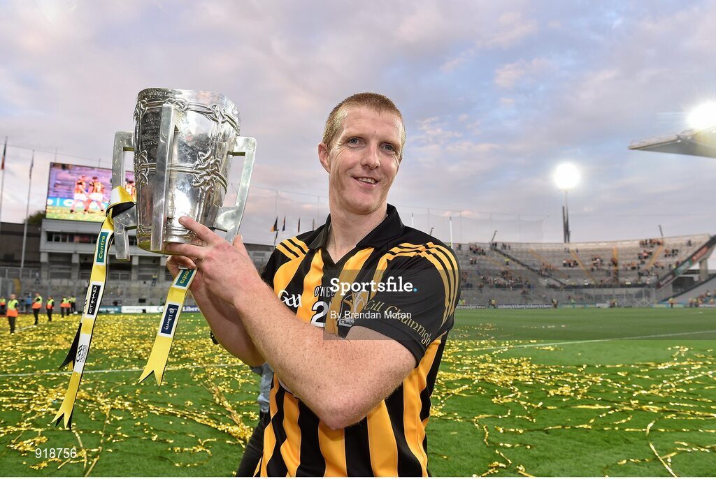 27 September 2014; Kilkenny's Henry Shefflin with the Liam MacCarthy cup. GAA Hurling All Ireland Senior Championship Final Replay, Kilkenny v Tipperary. Croke Park, Dublin. Picture credit: Brendan Moran / SPORTSFILE