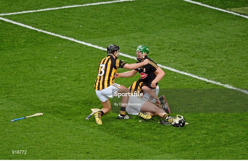 27 September 2014; Kilkenny players, left to right, JJ Delaney, Jackie Tyrrell, and Eoin Murphy, celebrate at the final whistle. GAA Hurling All Ireland Senior Championship Final Replay, Kilkenny v Tipperary. Croke Park, Dublin. Picture credit: Dáire Brennan / SPORTSFILE