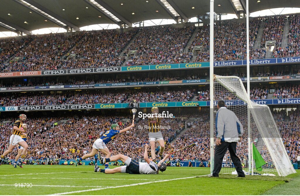 27 September 2014; John Power, Kilkenny, scores his side's second goal of the game. GAA Hurling All Ireland Senior Championship Final Replay, Kilkenny v Tipperary. Croke Park, Dublin. Picture credit: Ray McManus / SPORTSFILE