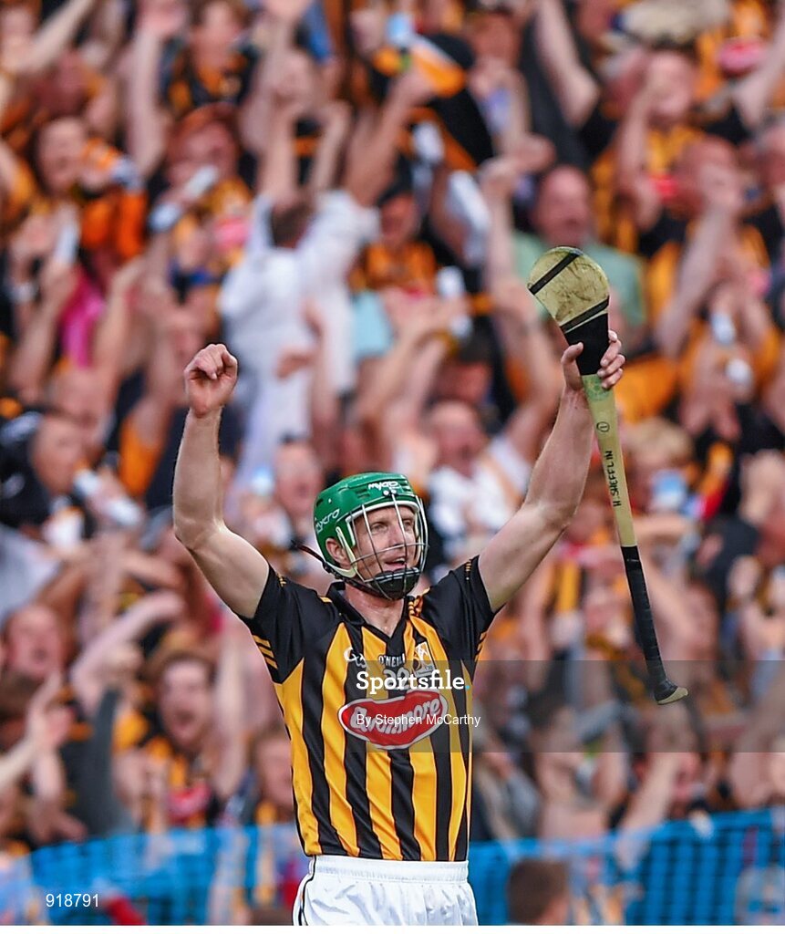 27 September 2014; Kilkenny's Henry Shefflin celebrates after the game. GAA Hurling All Ireland Senior Championship Final Replay, Kilkenny v Tipperary. Croke Park, Dublin. Picture credit: Stephen McCarthy / SPORTSFILE