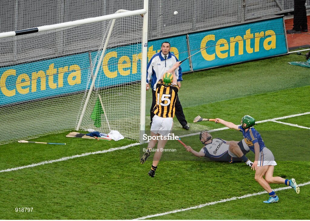 27 September 2014; John Power, Kilkenny, scores his side's second goal. GAA Hurling All Ireland Senior Championship Final Replay, Kilkenny v Tipperary. Croke Park, Dublin. Picture credit: Dáire Brennan / SPORTSFILE