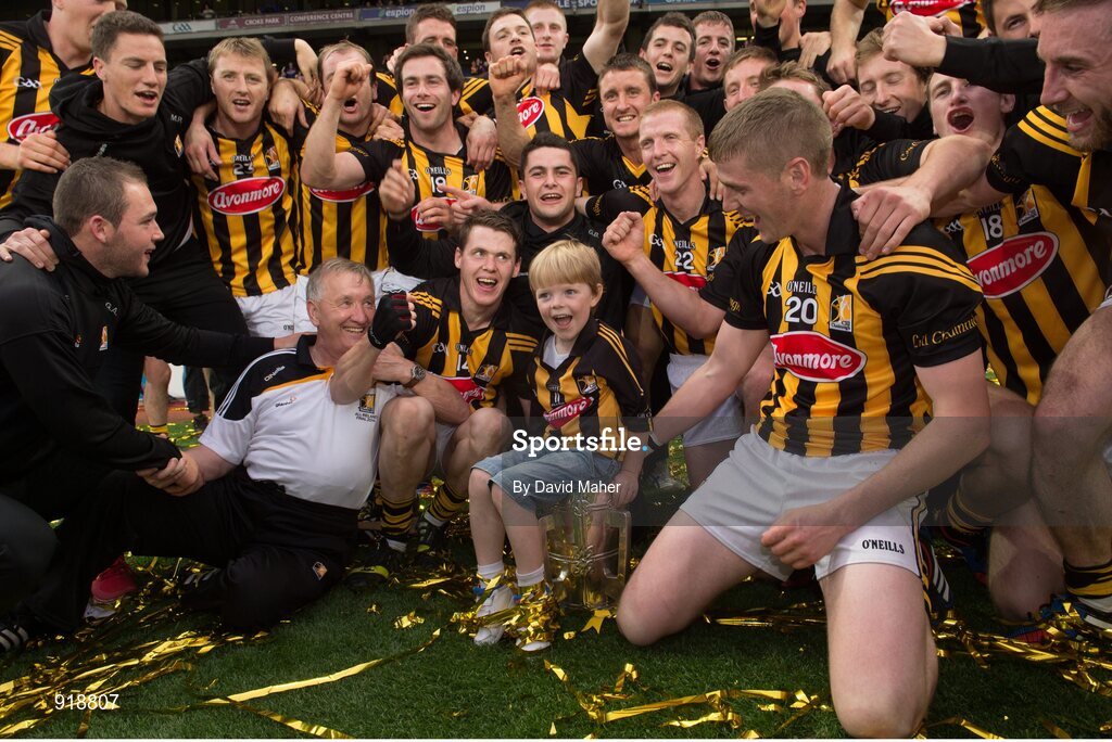 27 September 2014; Kilkenny's Henry Shefflin and his son Henry celebrate with the Kilkenny players at the end of the game. GAA Hurling All Ireland Senior Championship Final Replay, Kilkenny v Tipperary. Croke Park, Dublin. Picture credit: David Maher / SPORTSFILE