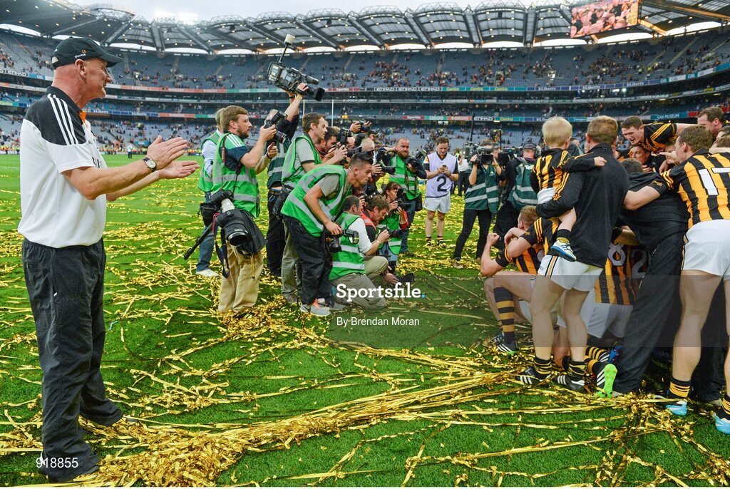 27 September 2014; Kilkenny manager Brian Cody applauds his team as they have their picture taken with the Liam MacCarthy cup after the game. GAA Hurling All Ireland Senior Championship Final Replay, Kilkenny v Tipperary. Croke Park, Dublin. Picture credit: Brendan Moran / SPORTSFILE