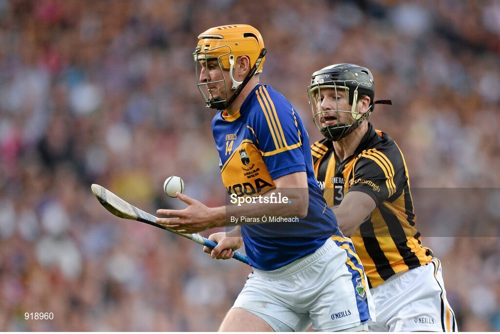27 September 2014; Séamus Callanan, Tipperary, in action against JJ Delaney, Kilkenny. GAA Hurling All Ireland Senior Championship Final Replay, Kilkenny v Tipperary. Croke Park, Dublin. Picture credit: Piaras Ó Mídheach / SPORTSFILE