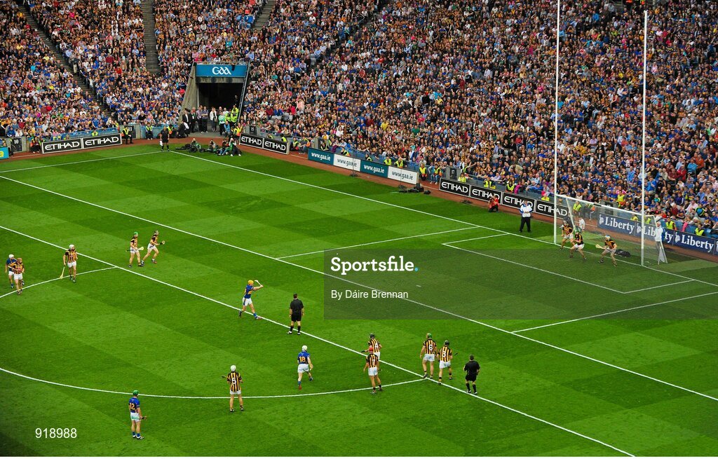 27 September 2014; Séamus Callanan, Tipperary, strikes his side's penalty over the bar. GAA Hurling All Ireland Senior Championship Final Replay, Kilkenny v Tipperary. Croke Park, Dublin. Picture credit: Dáire Brennan / SPORTSFILE