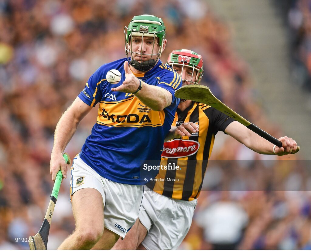 27 September 2014; Noel McGrath, Tipperary, in action against Eoin Larkin, Kilkenny. GAA Hurling All Ireland Senior Championship Final Replay, Kilkenny v Tipperary. Croke Park, Dublin. Picture credit: Brendan Moran / SPORTSFILE