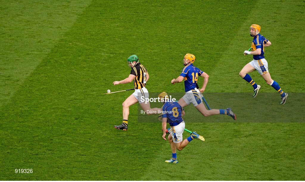 27 September 2014; Paul Murphy, Kilkenny, in action against Tipperary players, left to right, Shane McGrath, Séamus Callanan, and Lar Corbett. GAA Hurling All Ireland Senior Championship Final Replay, Kilkenny v Tipperary. Croke Park, Dublin. Picture credit: Dáire Brennan / SPORTSFILE