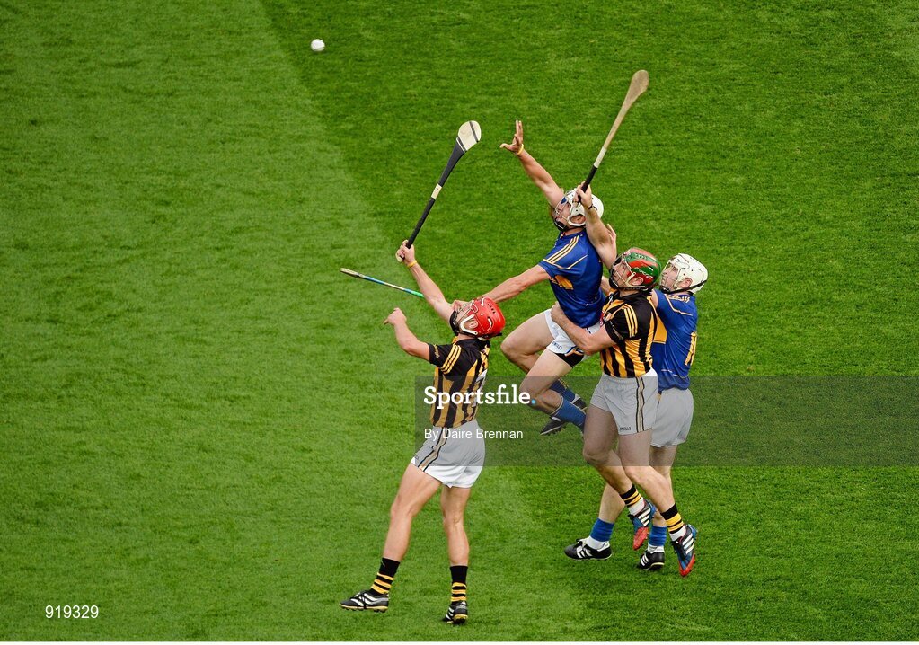 27 September 2014; Cillian Buckley, left, and Kieran Joyce, Kilkenny, in action against Patrick Maher, left, and Gearóid Ryan, Tipperary. GAA Hurling All Ireland Senior Championship Final Replay, Kilkenny v Tipperary. Croke Park, Dublin. Picture credit: Dáire Brennan / SPORTSFILE