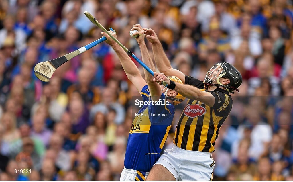 27 September 2014; Seamus Callanan, Tipperary, in action against JJ Delaney, Kilkenny. GAA Hurling All Ireland Senior Championship Final Replay, Kilkenny v Tipperary. Croke Park, Dublin. Picture credit: Brendan Moran / SPORTSFILE