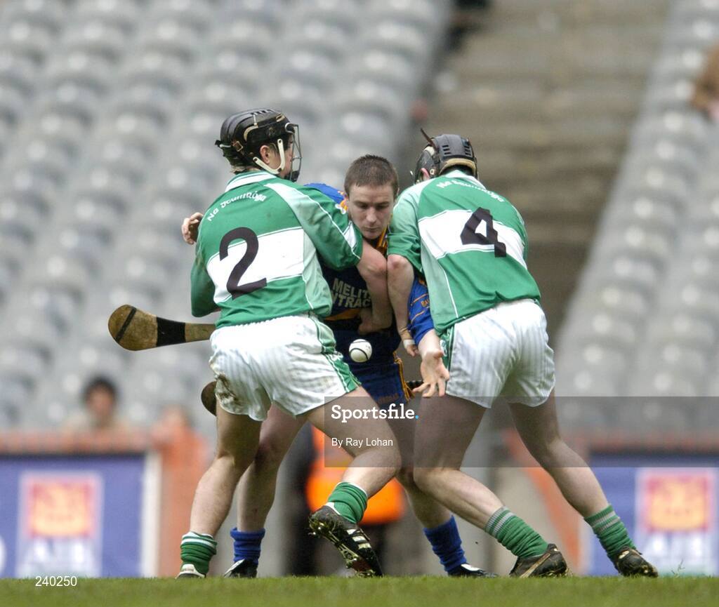 17 March 2007; Johnny Loughlin, Loughrea, in action against Paul Shefflin, left, and Pádraig Holden, Ballyhale Shamrocks. AIB All-Ireland Senior Club Hurling Championship Final, Ballyhale Shamrocks v Loughrea, Croke Park, Dublin. Picture credit: Ray Lohan / SPORTSFILE