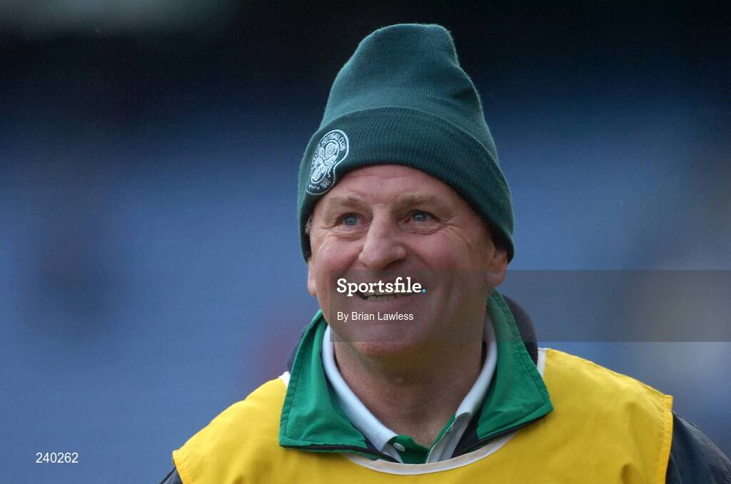 17 March 2007; Ballyhale Shamrocks manager Maurice Aylward towards the end of the match. AIB All-Ireland Senior Club Hurling Championship Final, Ballyhale Shamrocks v Loughrea, Croke Park, Dublin. Picture credit: Brian Lawless / SPORTSFILE