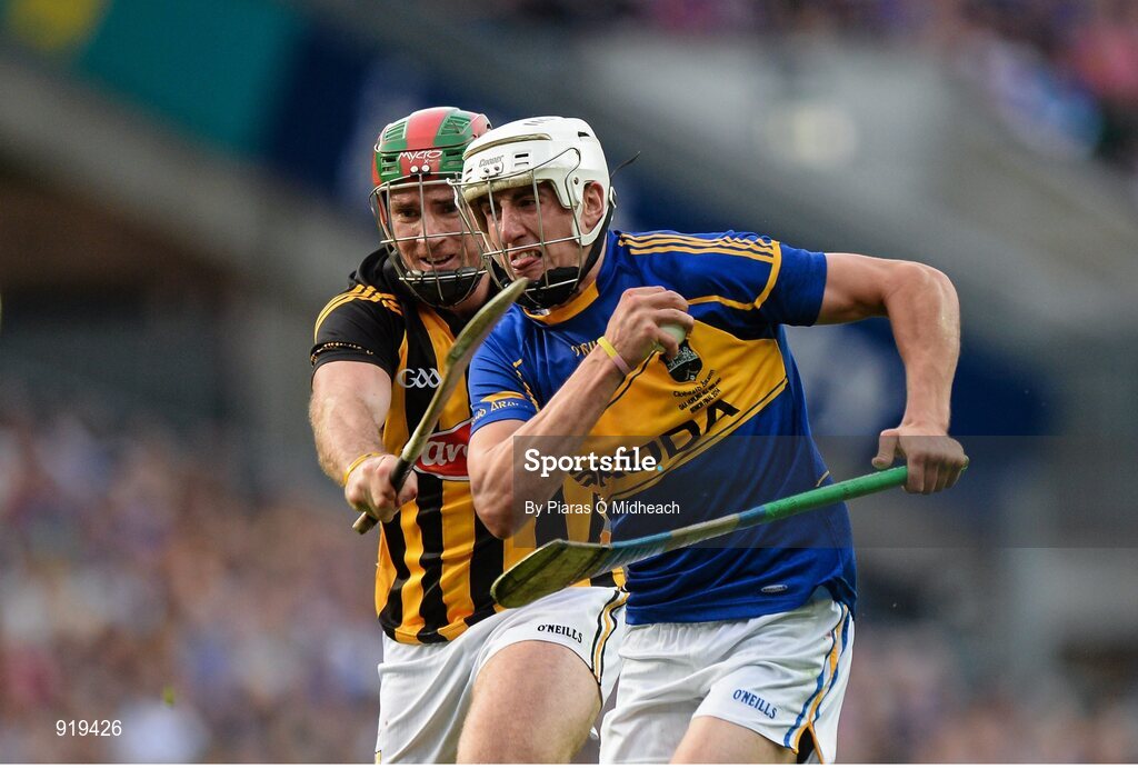 27 September 2014; Patrick Maher, Tipperary, in action against Kieran Joyce, Kilkenny. GAA Hurling All Ireland Senior Championship Final Replay, Kilkenny v Tipperary. Croke Park, Dublin. Picture credit: Piaras Ó Mídheach / SPORTSFILE