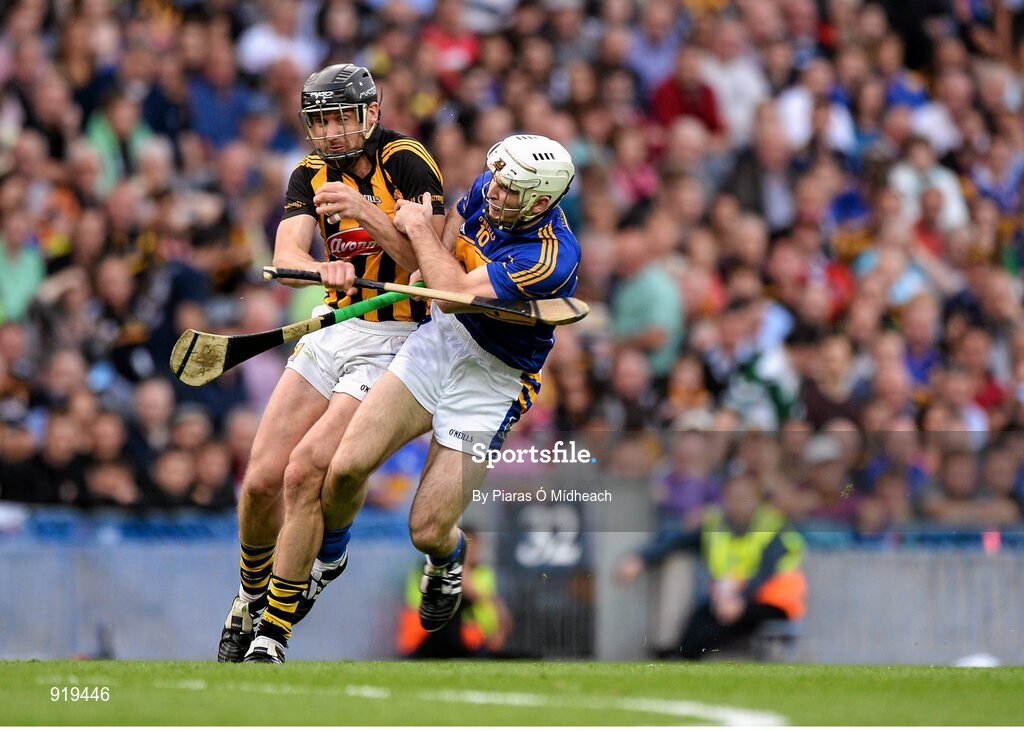 27 September 2014; Jackie Tyrrell, Kilkenny, in action against Gearóid Ryan, Tipperary. GAA Hurling All Ireland Senior Championship Final Replay, Kilkenny v Tipperary. Croke Park, Dublin. Picture credit: Piaras Ó Mídheach / SPORTSFILE