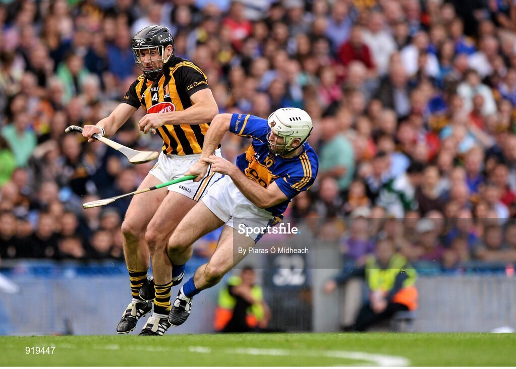 27 September 2014; Jackie Tyrrell, Kilkenny, in action against Gearóid Ryan, Tipperary. GAA Hurling All Ireland Senior Championship Final Replay, Kilkenny v Tipperary. Croke Park, Dublin. Picture credit: Piaras Ó Mídheach / SPORTSFILE