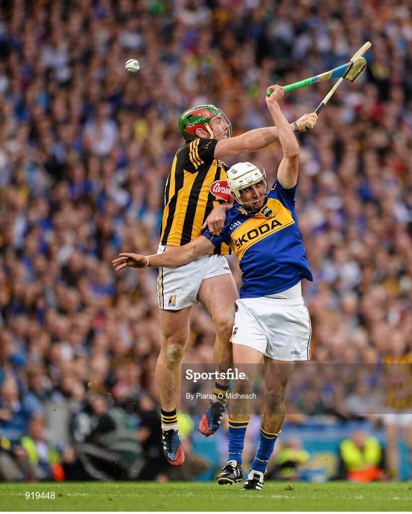 27 September 2014; Kieran Joyce, Kilkenny, in action against Patrick Maher, Tipperary. GAA Hurling All Ireland Senior Championship Final Replay, Kilkenny v Tipperary. Croke Park, Dublin. Picture credit: Piaras Ó Mídheach / SPORTSFILE