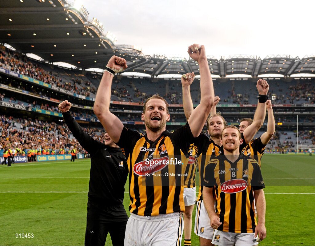 27 September 2014; Kilkenny players Jackie Tyrrell, front, JJ Delaney, behind, and Richie Hogan, 8, celebrate after the game. GAA Hurling All Ireland Senior Championship Final Replay, Kilkenny v Tipperary. Croke Park, Dublin. Picture credit: Piaras Ó Mídheach / SPORTSFILE