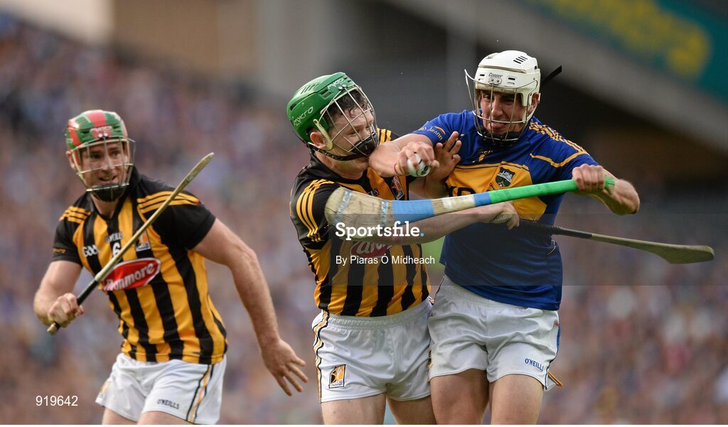 27 September 2014; Patrick Bonner Maher, Tipperary, in action against Paul Murphy, Kilkenny, supported by team-mate Kieran Joyce. GAA Hurling All Ireland Senior Championship Final Replay, Kilkenny v Tipperary. Croke Park, Dublin. Picture credit: Piaras Ó Mídheach / SPORTSFILE