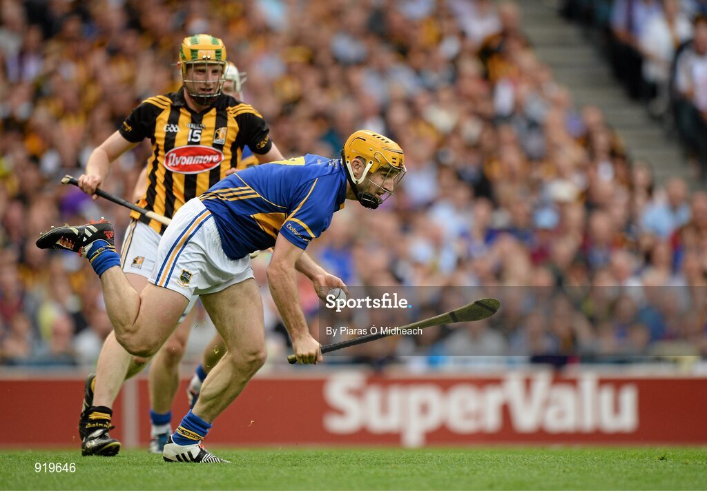 27 September 2014; Kieran Bergin, Tipperary, in action against John Power, Kilkenny. GAA Hurling All Ireland Senior Championship Final Replay, Kilkenny v Tipperary. Croke Park, Dublin. Picture credit: Piaras Ó Mídheach / SPORTSFILE