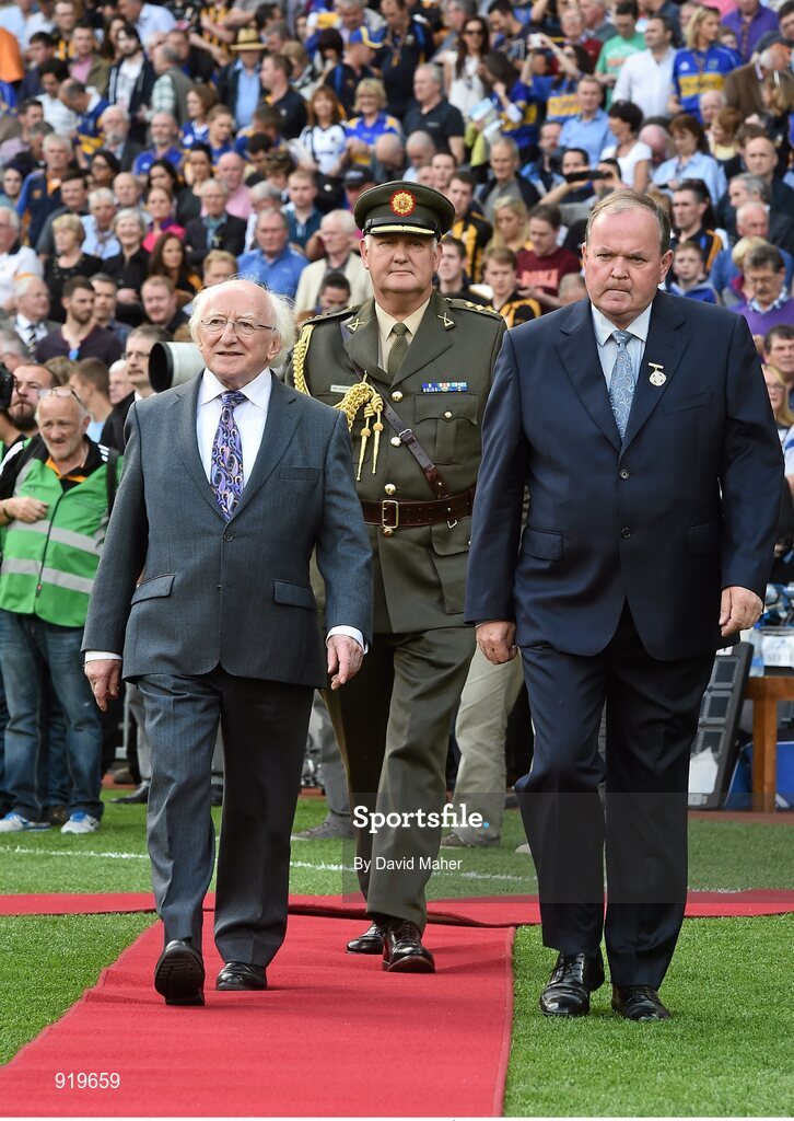27 September 2014; President of Ireland Michael D. Higgins and Uachtarán Chumann Lúthchleas Gael Liam Ó Néill before the game. GAA Hurling All Ireland Senior Championship Final Replay, Kilkenny v Tipperary. Croke Park, Dublin. Picture credit: David Maher / SPORTSFILE