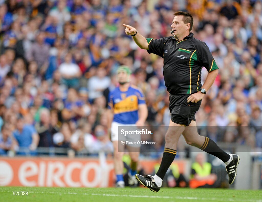 27 September 2014; Referee Brian Gavin. GAA Hurling All Ireland Senior Championship Final Replay, Kilkenny v Tipperary. Croke Park, Dublin. Picture credit: Piaras Ó Mídheach / SPORTSFILE