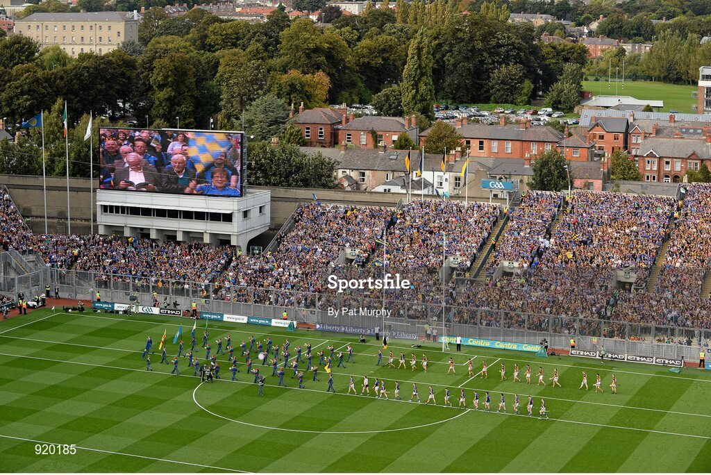 27 September 2014; The Kilkenny and Tipperary teams during the pre-match parade. GAA Hurling All Ireland Senior Championship Final Replay, Kilkenny v Tipperary. Croke Park, Dublin. Picture credit: Pat Murphy / SPORTSFILE