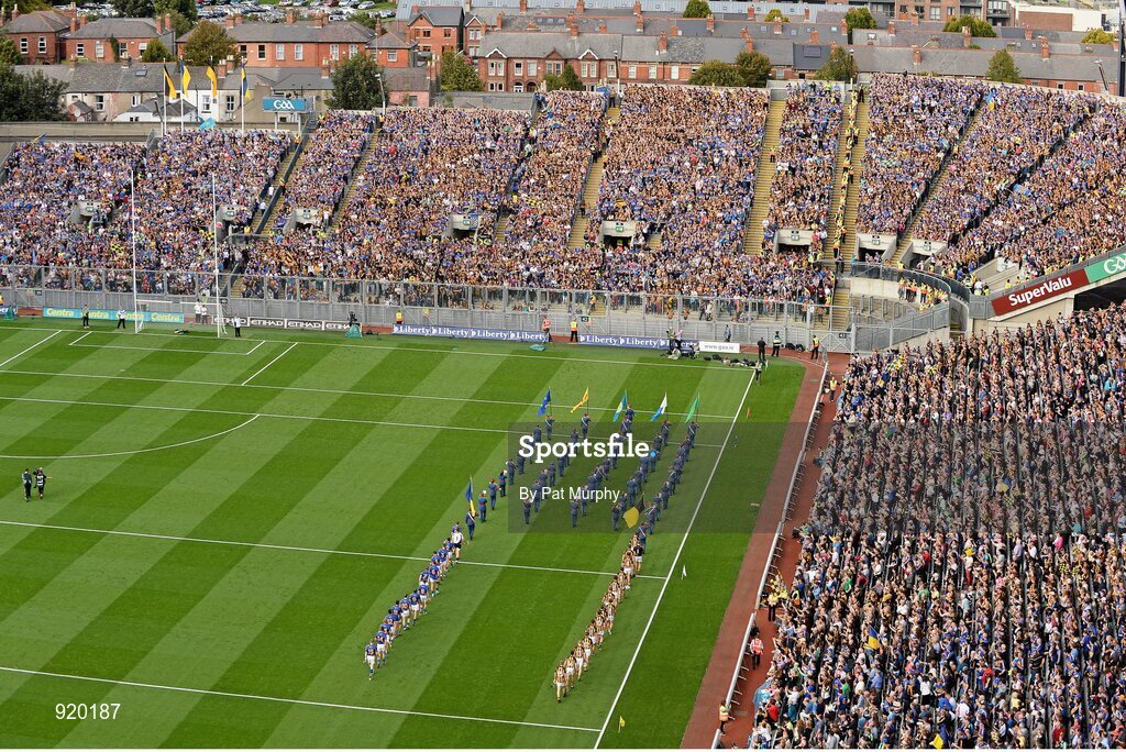27 September 2014; The Kilkenny and Tipperary teams during the pre-match parade. GAA Hurling All Ireland Senior Championship Final Replay, Kilkenny v Tipperary. Croke Park, Dublin. Picture credit: Pat Murphy / SPORTSFILE