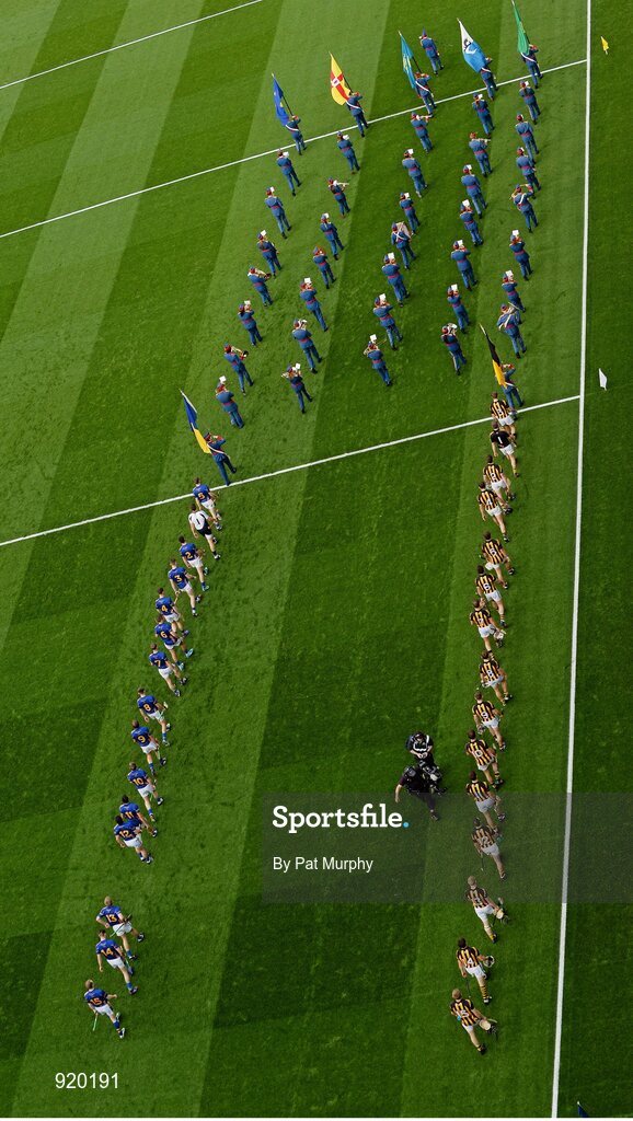 27 September 2014; The Kilkenny and Tipperary teams during the pre-match parade. GAA Hurling All Ireland Senior Championship Final Replay, Kilkenny v Tipperary. Croke Park, Dublin. Picture credit: Pat Murphy / SPORTSFILE