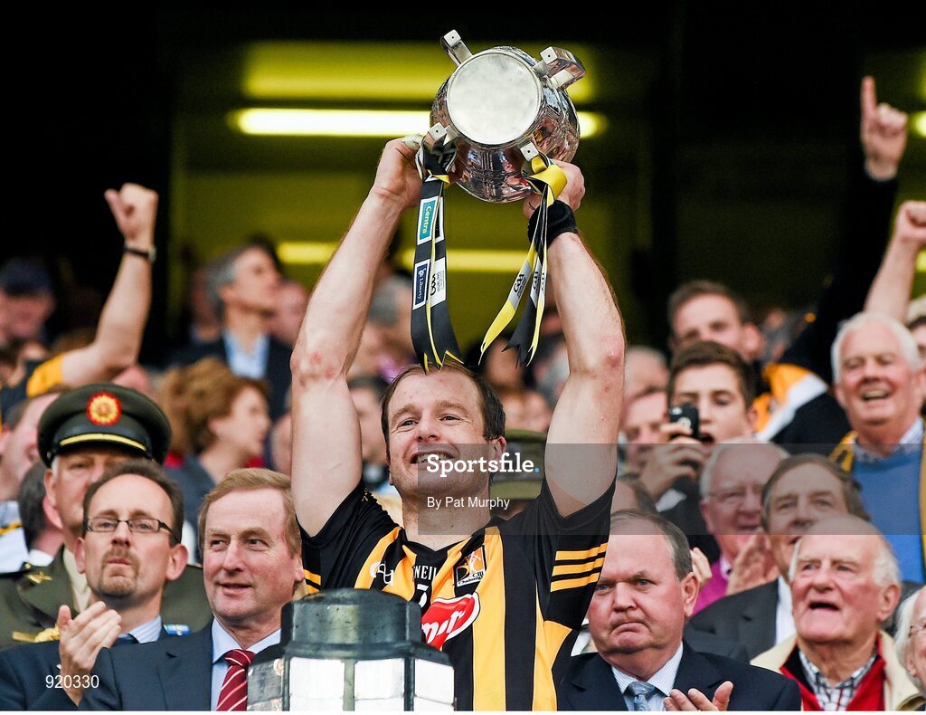 27 September 2014; JJ Delaney, Kilkenny, lifts the Liam MacCarthy Cup. GAA Hurling All Ireland Senior Championship Final Replay, Kilkenny v Tipperary. Croke Park, Dublin. Picture credit: Pat Murphy / SPORTSFILE