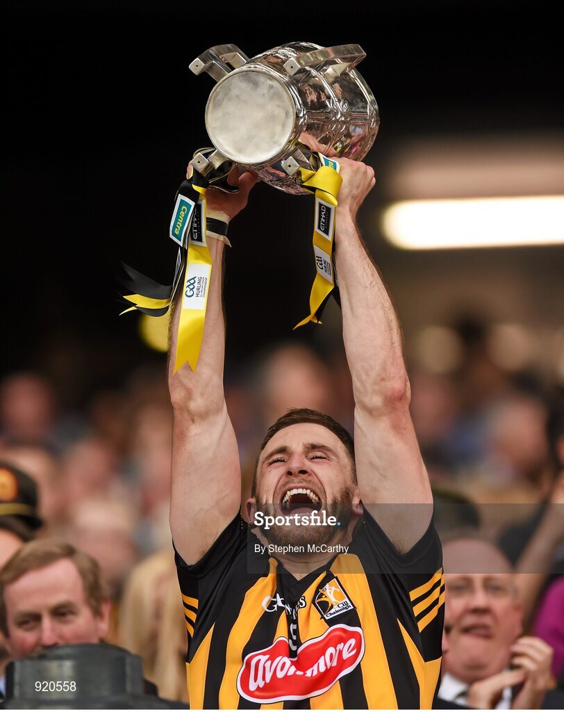 27 September 2014; Conor Fogarty, Kilkenny, lifts the Liam MacCarthy cup. GAA Hurling All Ireland Senior Championship Final Replay, Kilkenny v Tipperary. Croke Park, Dublin. Picture credit: Stephen McCarthy / SPORTSFILE