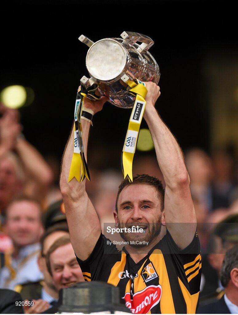27 September 2014; Conor Fogarty, Kilkenny, lifts the Liam MacCarthy cup. GAA Hurling All Ireland Senior Championship Final Replay, Kilkenny v Tipperary. Croke Park, Dublin. Picture credit: Stephen McCarthy / SPORTSFILE