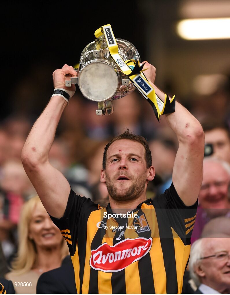 27 September 2014; Jackie Tyrrell, Kilkenny, lifts the Liam MacCarthy cup. GAA Hurling All Ireland Senior Championship Final Replay, Kilkenny v Tipperary. Croke Park, Dublin. Picture credit: Stephen McCarthy / SPORTSFILE