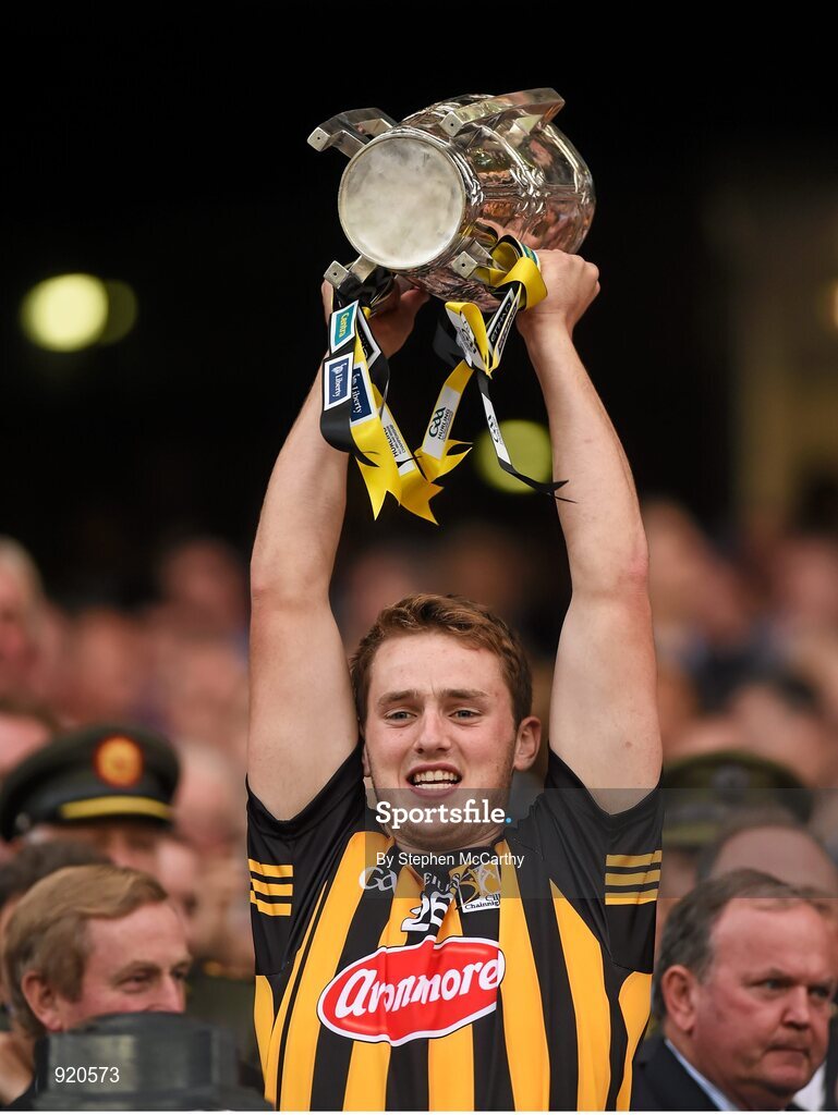 27 September 2014; Willie Phelan, Kilkenny, lifts the Liam MacCarthy cup. GAA Hurling All Ireland Senior Championship Final Replay, Kilkenny v Tipperary. Croke Park, Dublin. Picture credit: Stephen McCarthy / SPORTSFILE