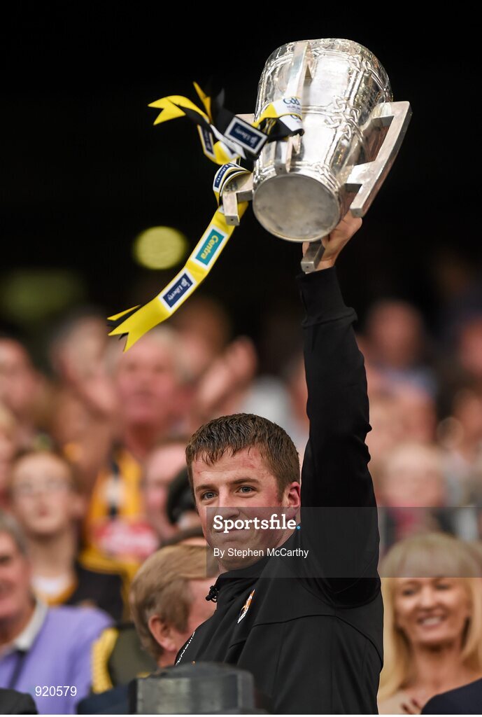 27 September 2014; Michael Walsh, Kilkenny, lifts the Liam MacCarthy cup. GAA Hurling All Ireland Senior Championship Final Replay, Kilkenny v Tipperary. Croke Park, Dublin. Picture credit: Stephen McCarthy / SPORTSFILE