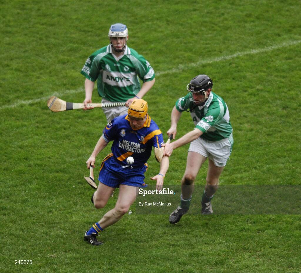 17 March 2007; Michael Haverty, Loughrea, races clear of Ballyhale Shamrocks players T.J. Reid, left, and Bob Alyward.  AIB All-Ireland Senior Club Hurling Championship Final, Ballyhale Shamrocks v Loughrea, Croke Park, Dublin. Picture credit: Ray McManus / SPORTSFILE