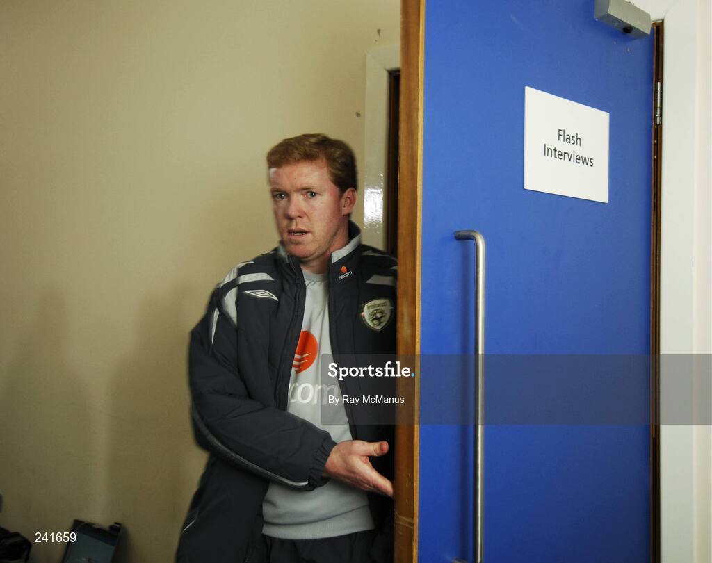 27 March 2007; Republic of Ireland manager Steve Staunton arrives at a press conference ahead of their 2008 European Championship Qualifier against Slovakia.The sign on the door says Flash Interviews. Croke Park, Dublin. Picture credit: Ray McManus / SPORTSFILE