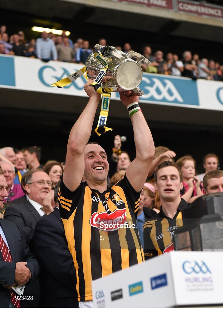 27 September 2014; Kilkenny's Eoin Larkin lifts the Liam MacCarthy cup. GAA Hurling All Ireland Senior Championship Final Replay, Kilkenny v Tipperary. Croke Park, Dublin. Picture credit: Ray McManus / SPORTSFILE