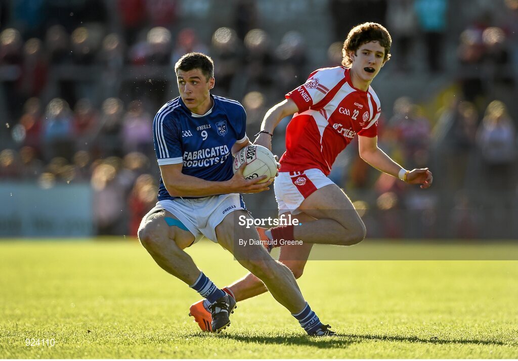 12 October 2014; Fergal Lynch, Cratloe, in action against James Woods, Eire Og. Clare County Senior Football Championship Final, Cratloe v Eire Og. Cusack Park, Ennis, Co. Clare. Picture credit: Diarmuid Greene / SPORTSFILE