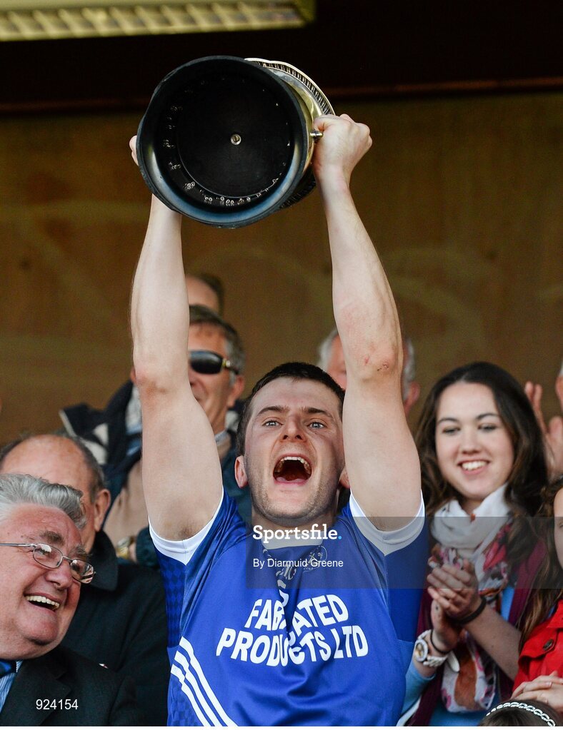 12 October 2014; Cratloe captain Michael Hawes lifts the cup after victory over Eire Og. Clare County Senior Football Championship Final, Cratloe v Eire Og. Cusack Park, Ennis, Co. Clare. Picture credit: Diarmuid Greene / SPORTSFILE