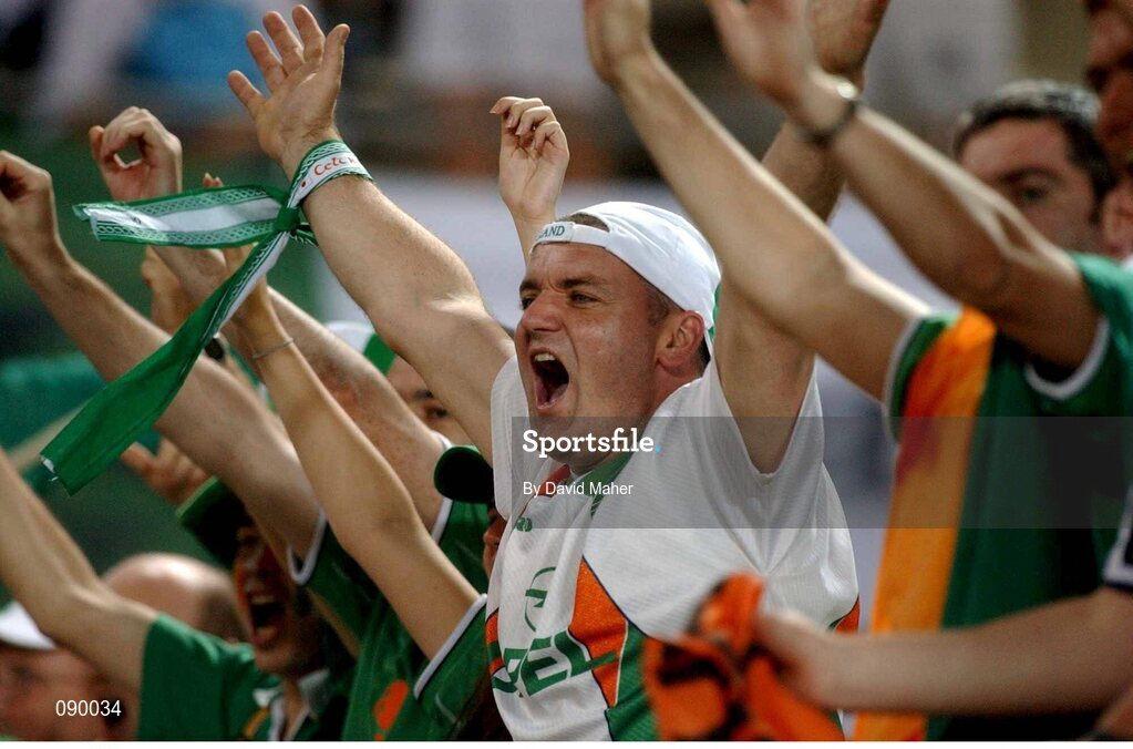 5 June 2002; Republic of Ireland fans cheer on their side against Germany. FIFA World Cup Finals, Group E, Republic of Ireland v Germany, Ibaraki Stadium, Ibaraki, Japan. Picture credit: David Maher / SPORTSFILE