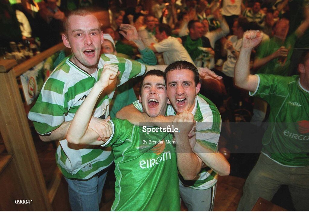 5 June 2002; Republic of Ireland fans celebrate Robbie Keane's late equaliser against Germany in the FIFA World Cup Finals. The Submarine Bar, Dublin. Picture credit: Brendan Moran / SPORTSFILE